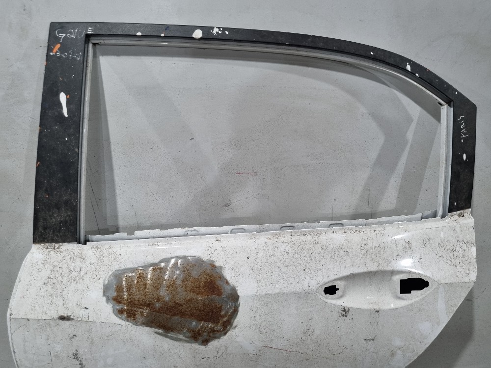 Porta Traseira Esquerda Chevrolet Onix Hatch 2020/2024 Traseira 2