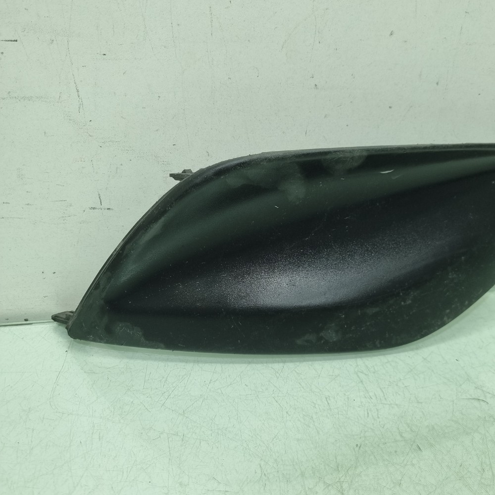 Moldura Do Cibié Direito Nissan Versa Modelos 2016/2019 3