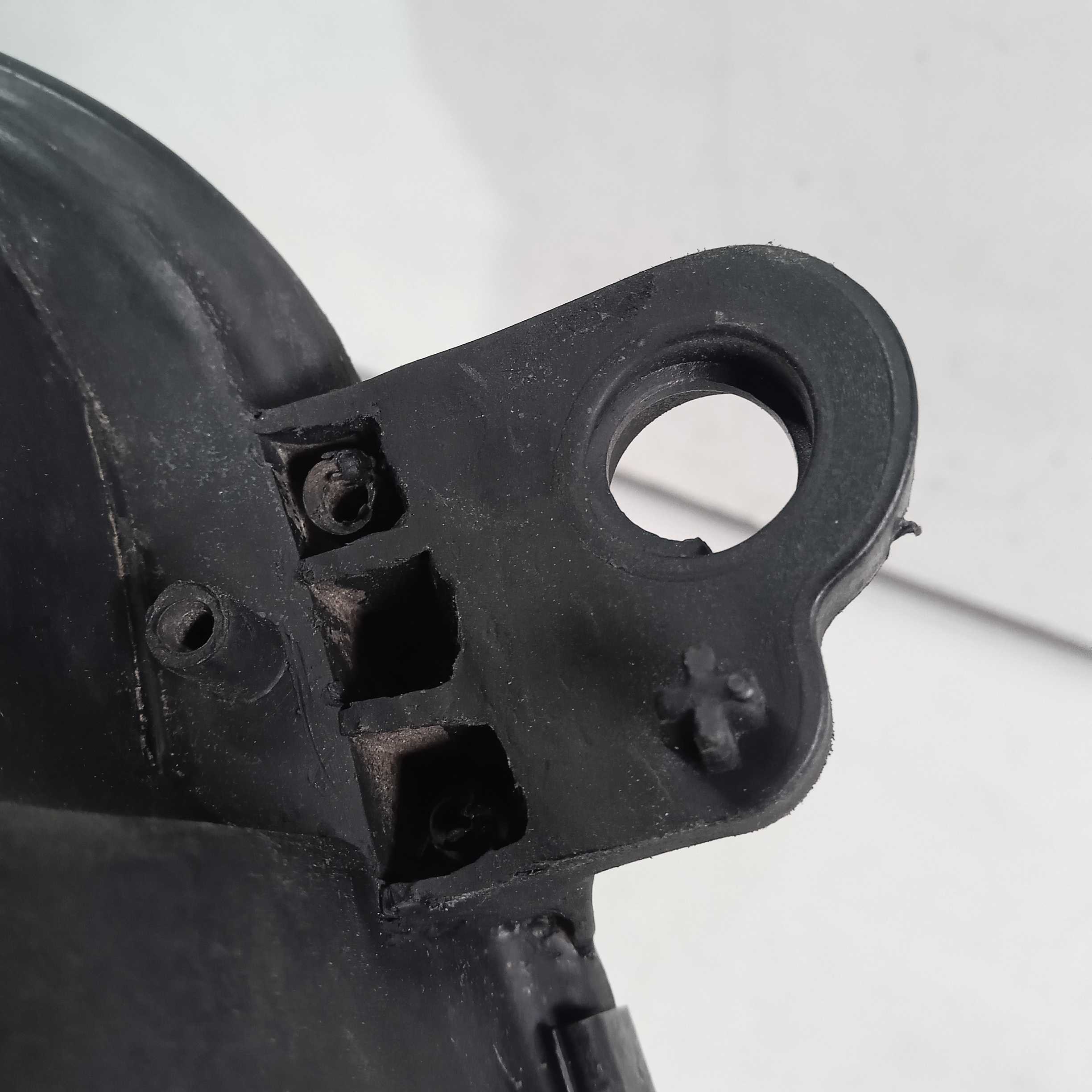 Farol Esq Masc. Negra Fiat Strada Working 2013/2019 Rec 6