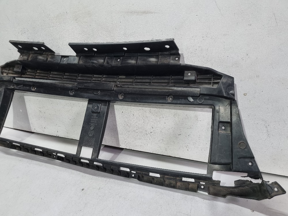 Grade Superior Interna Fiat Toro 2022/2024 Seminova Original 6