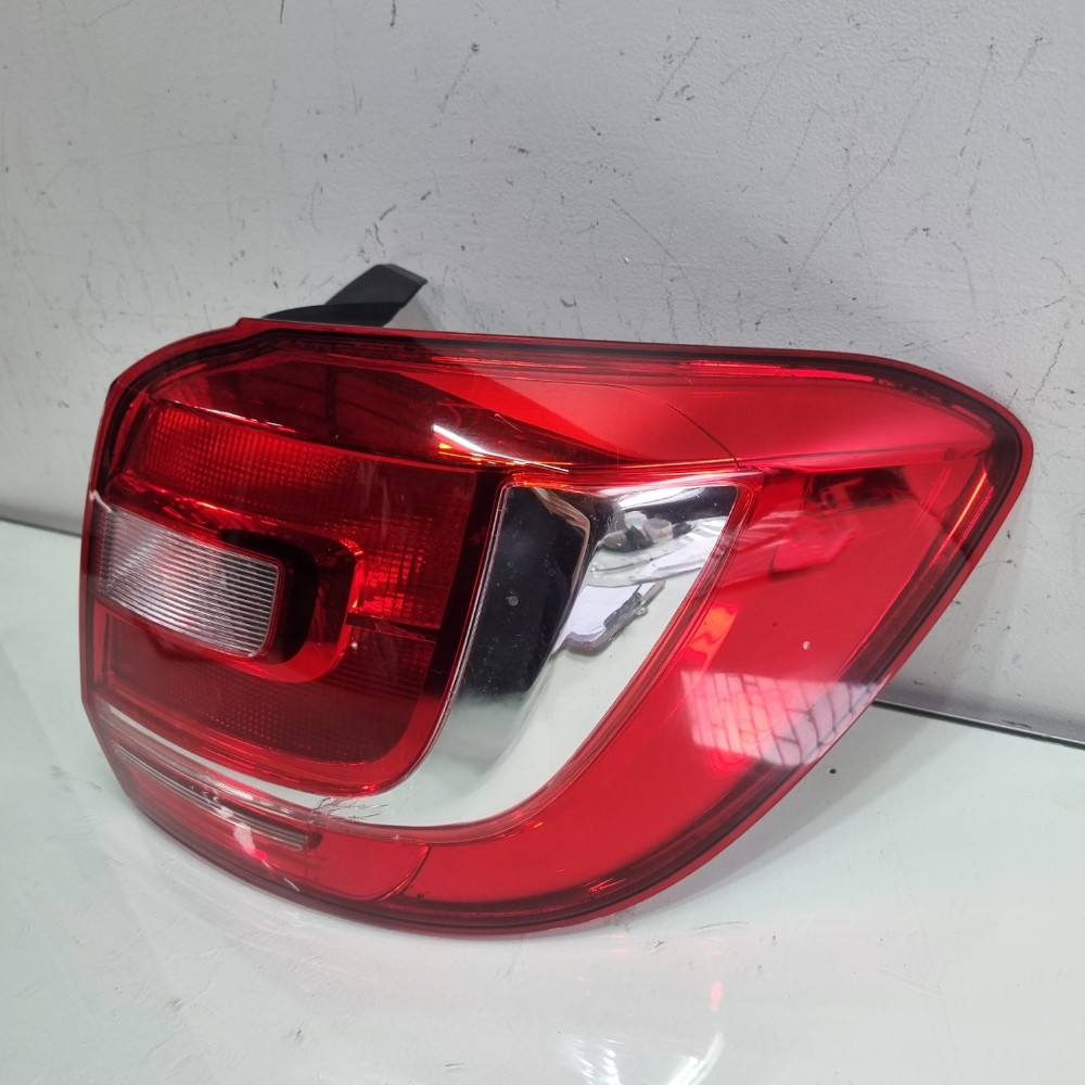 Lanterna Do Lado Direito Renault Sandero Modelos 2016/2019 Direito/passageiro 5