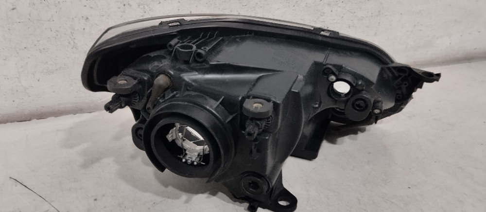 Farol Dianteiro Esquerdo Volkswagen Up! 2013/2016 Esquerdo/motorista 4