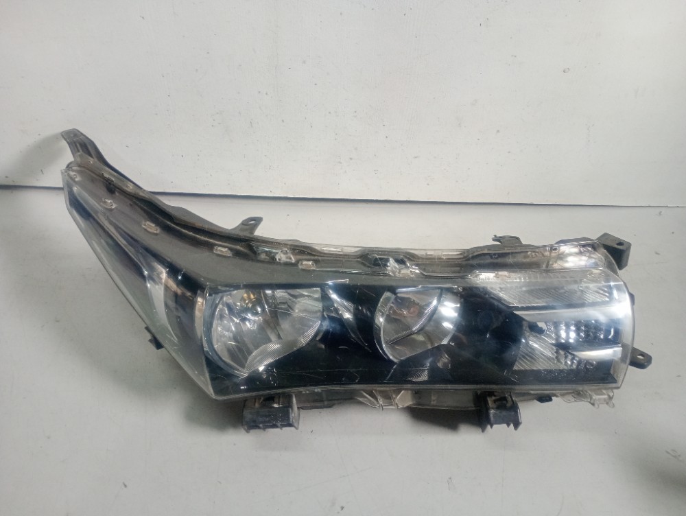 Farol Direito Toyota Corolla 2015/2018 Recuperado  Direito/passageiro 1