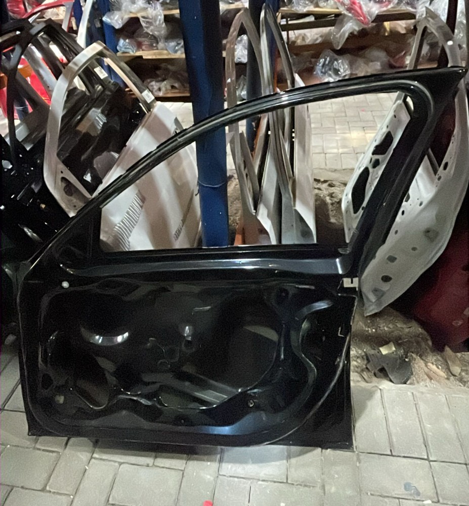 Porta Dianteira Do Lado Direito Bmw Modelos 320 2014/2018 Dianteira Direito Prata 2