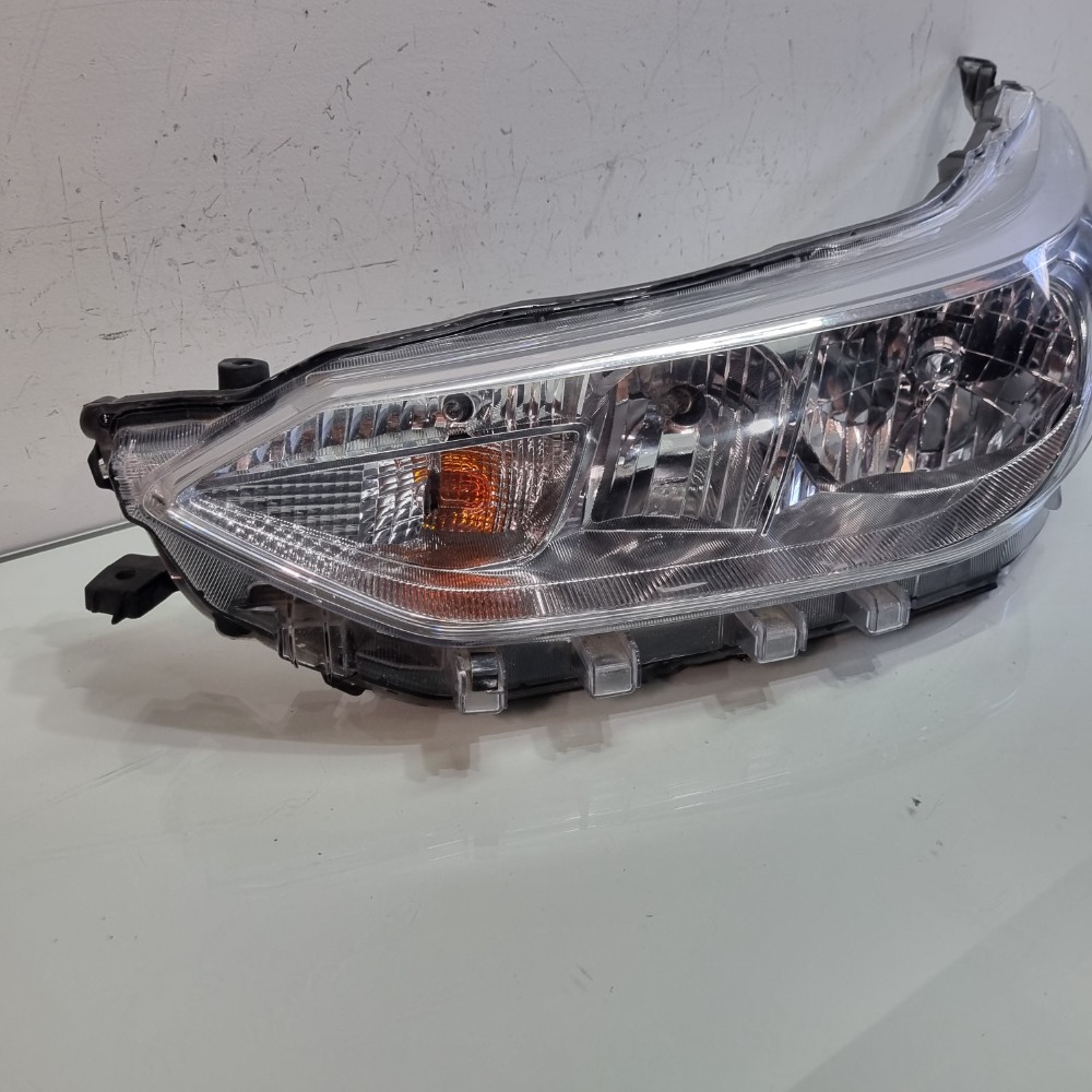 Farol Do Lado Esquerdo Toyota Yaris Modelos 2018/2020 Esquerdo/motorista 7