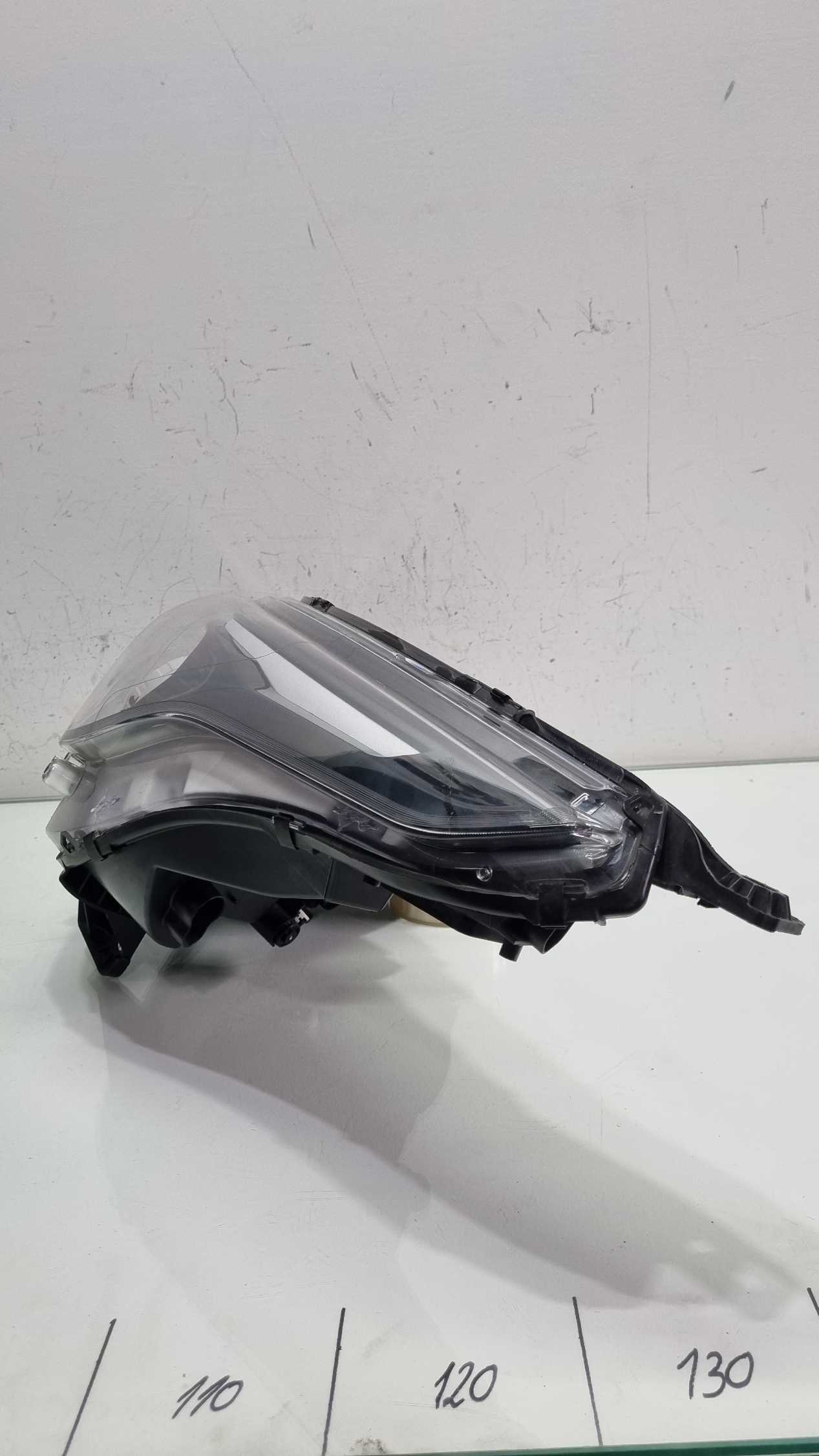 Farol lado esquerdo s/led mascara negra Fiat Argo 2017/2023 4