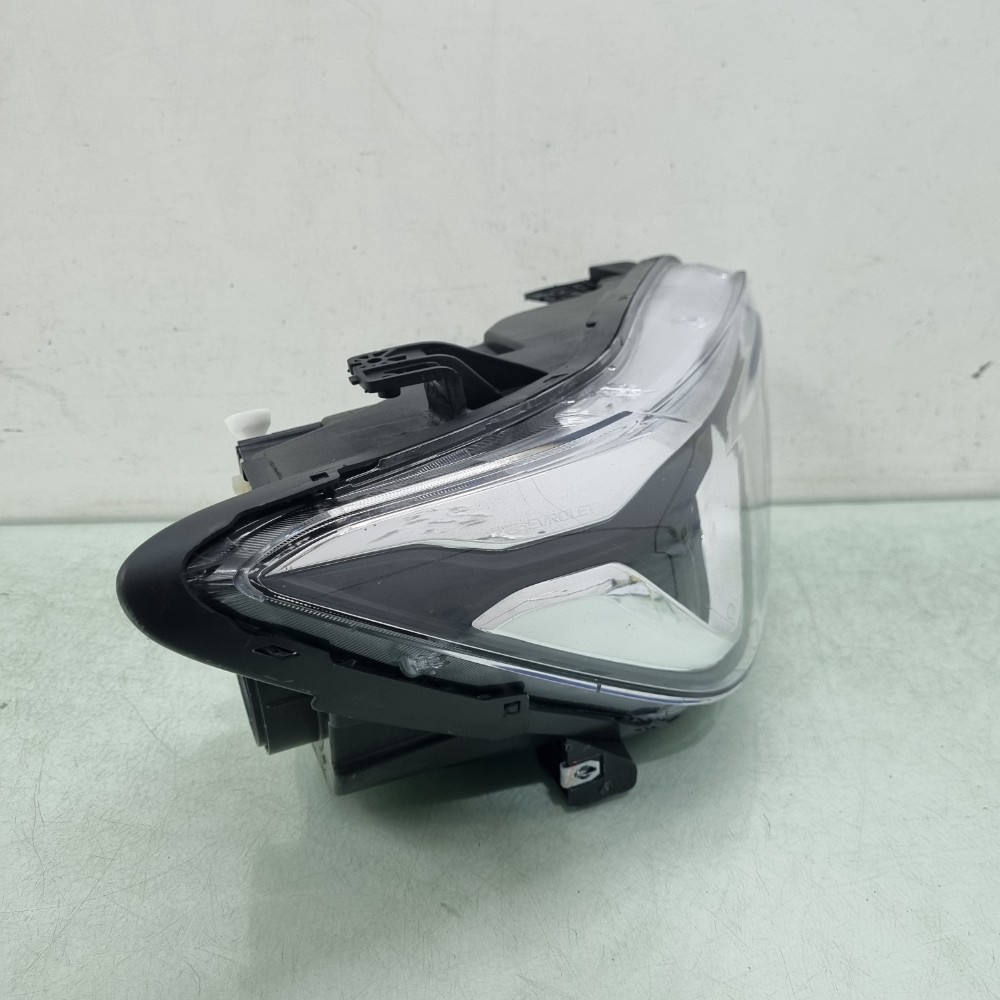 Farol Direito Chevrolet Tracker 2020 A 2024 Recuperado Origi 3