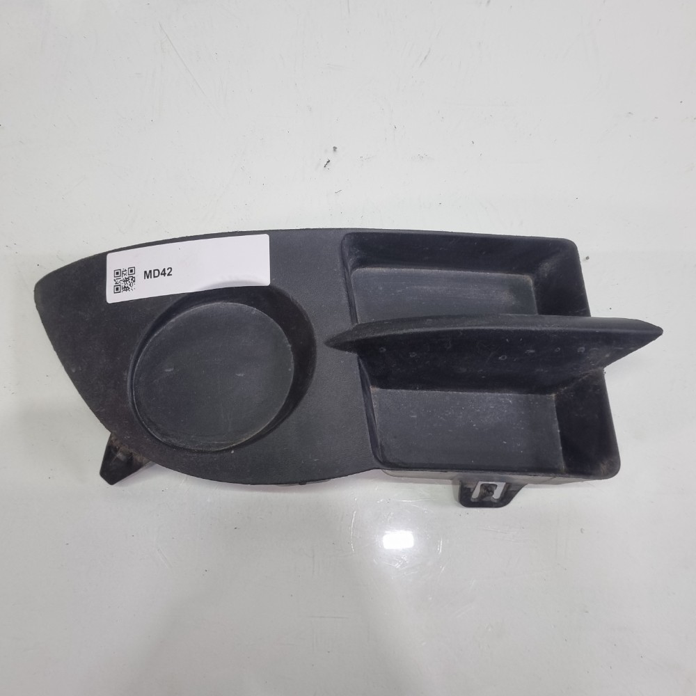 Moldura Direita Grade Milha Clio S Furo Original Direito 1