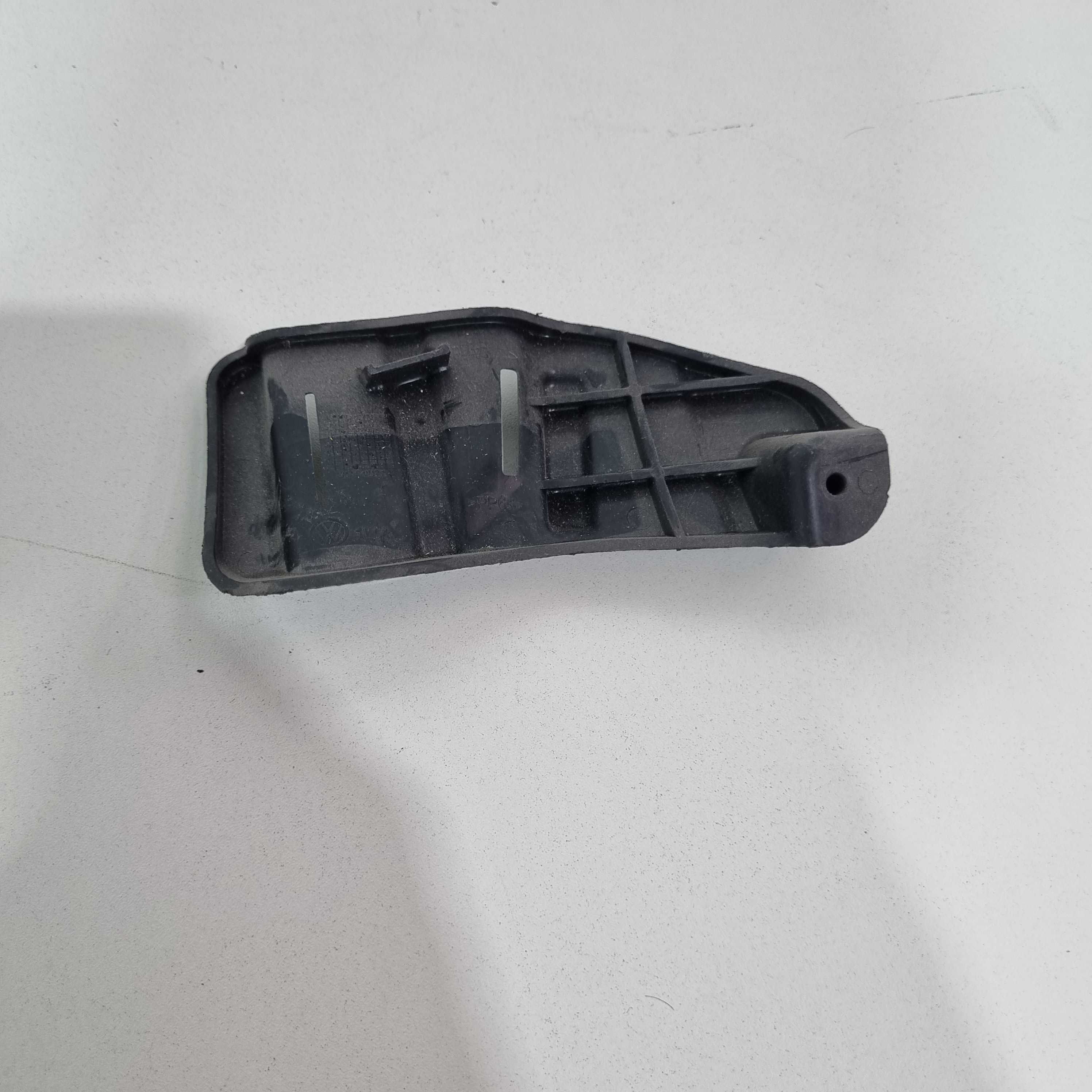 Guia Direita Do Parachoque Traseiro Vw Fox 2010/2014 1