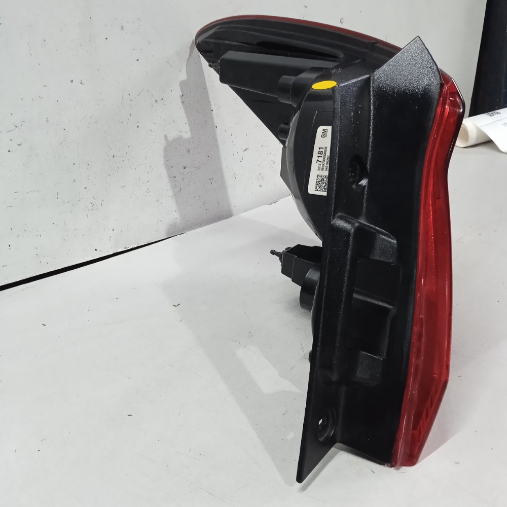 Lanterna Direita Chevrolet Prisma Ano 2016/19 Recuperada 3