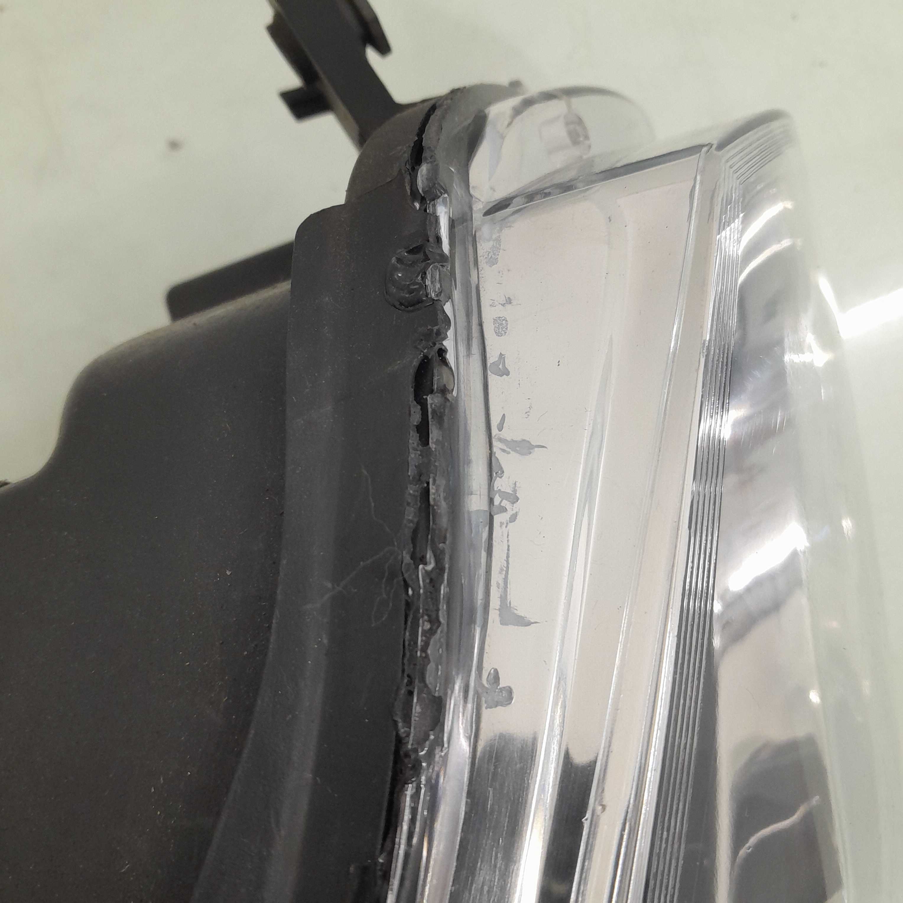 Farol Direito Canhão Preto Duplo Fiat Palio 2008/2012 2