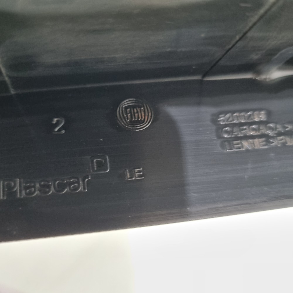 Lanterna Fumê Do Lado Esquerdo Fiat Uno Modelos 2007/2012 Esquerdo/motorista 4