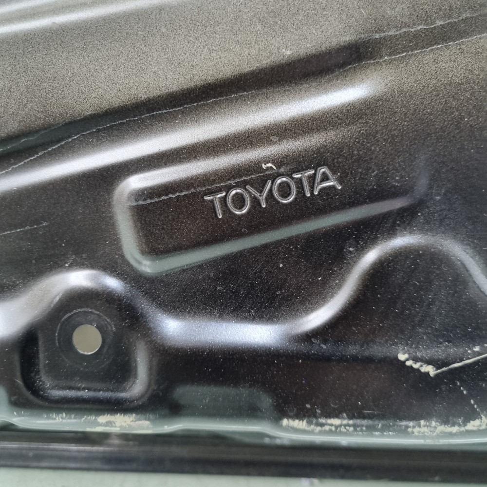 Porta Dianteira Direito Toyota Yaris 2017/2024 Dianteira 5