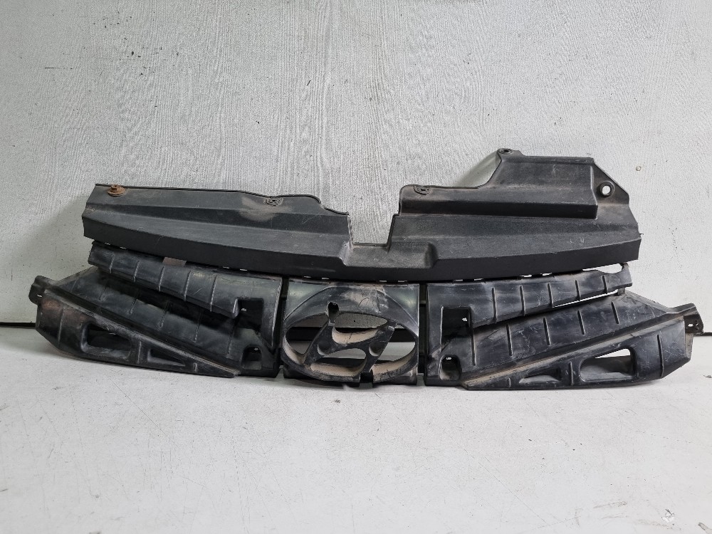 Sobre Grade Do Hyundai Hb20 2013/2015 Recuperada E Original.