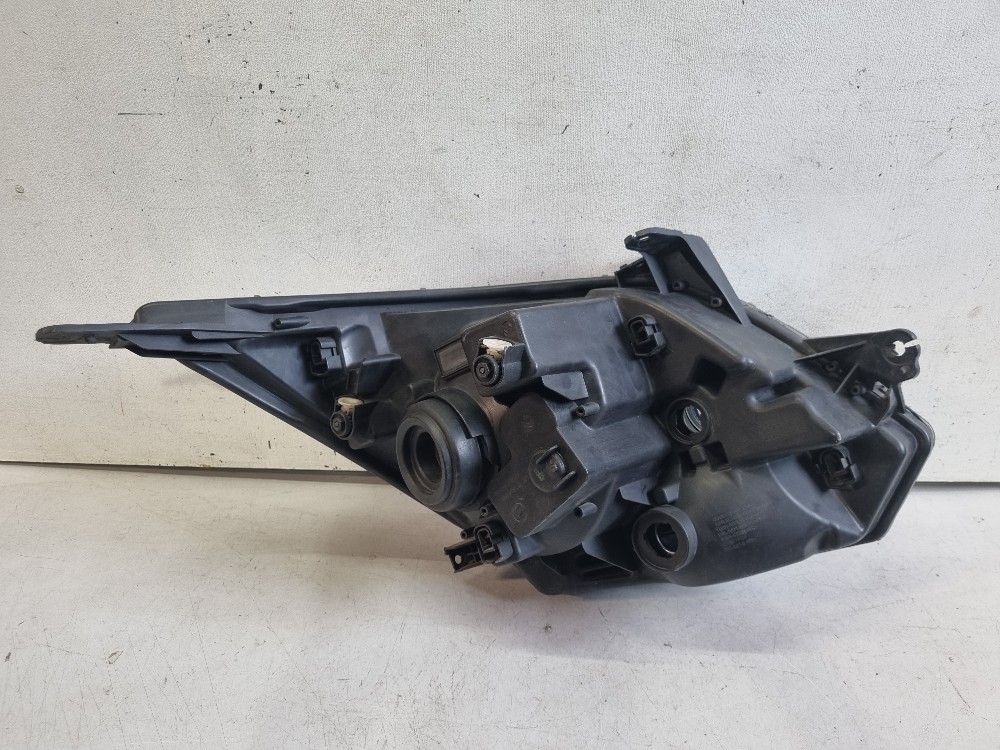 Farol Esquerdo Fumê Chevrolet Cobalt 2012 / 2015 Recuperado. 7