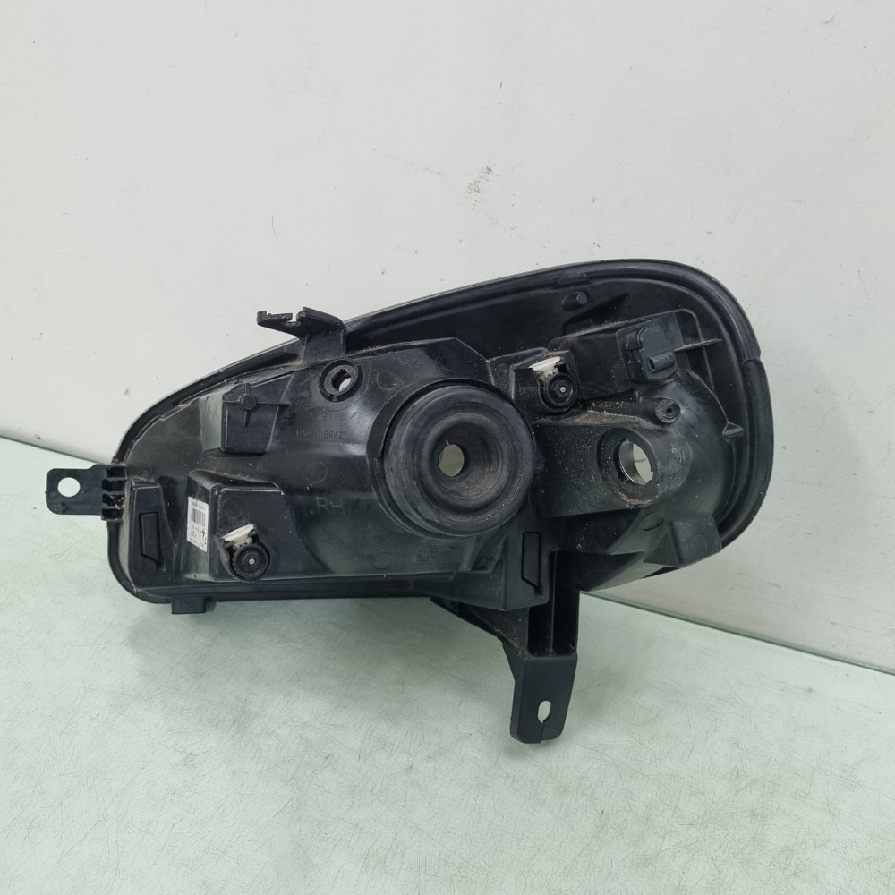 Farol Lado Direito M.negra Fiat  Uno Drive  2016/2020 Usado. 4