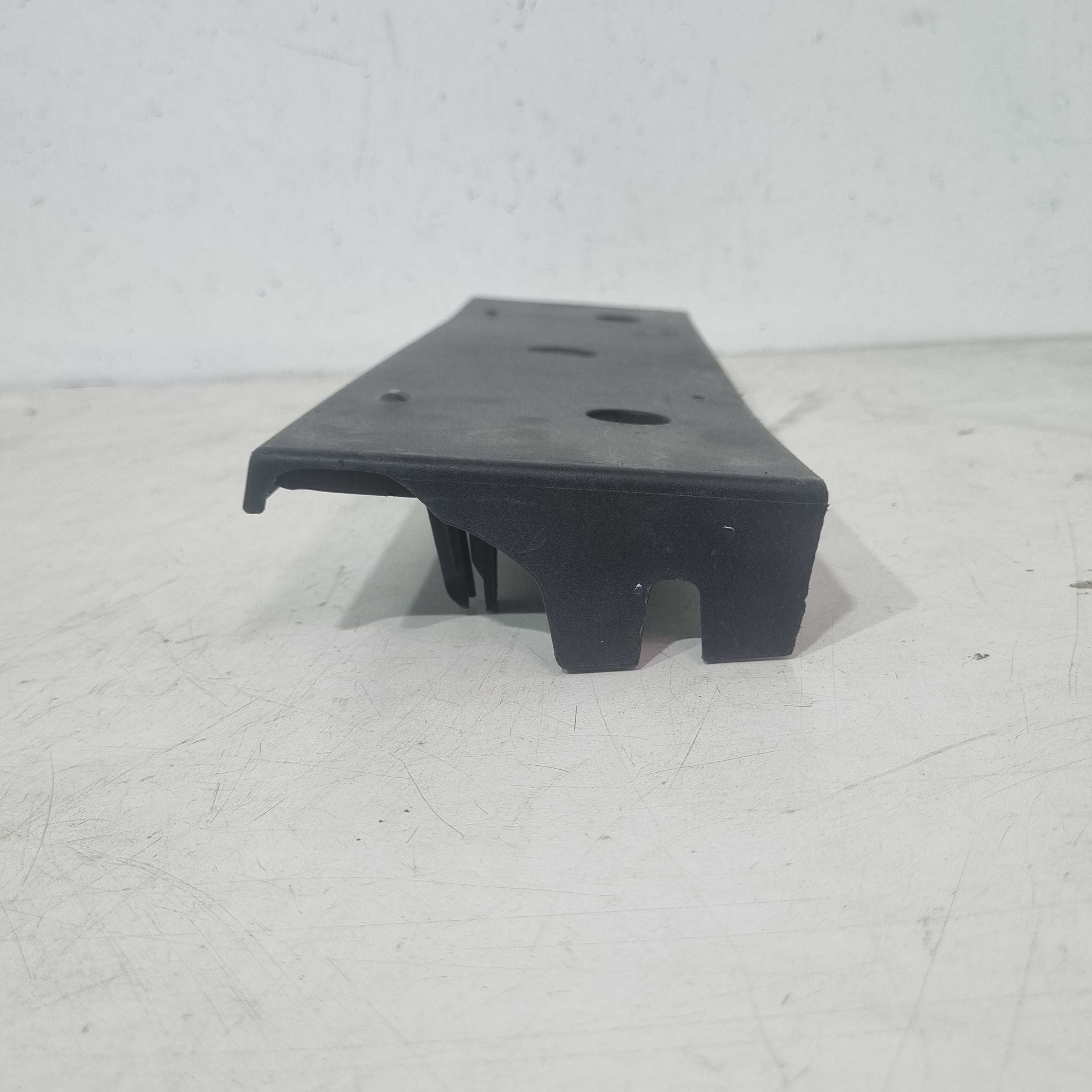 Suporte Da Placa Dianteira Toyota Etios Modelos 2016/2019 Preto 5