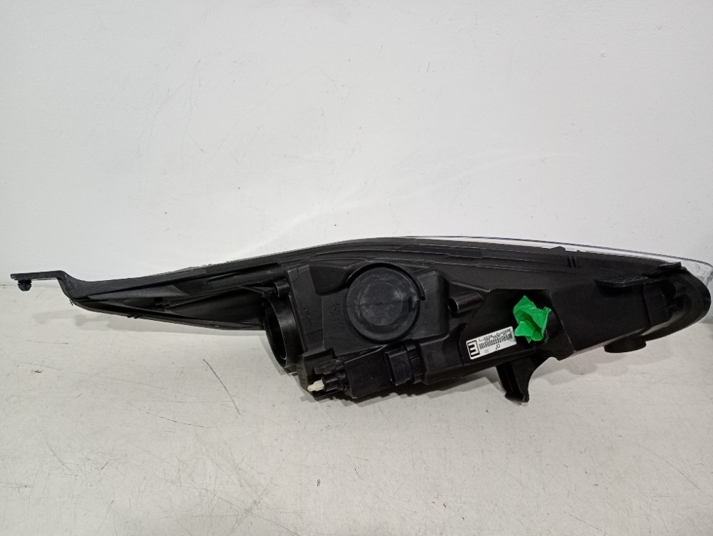 Farol Esquerdo Ford New Fiesta 2014/2019 Recuperado 3
