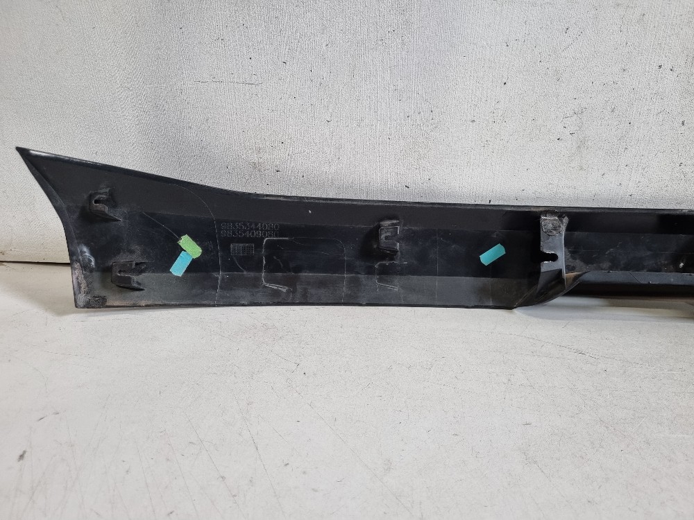 Aplique Da Tampa Tras. Peugeot 208 2020/2024 Original Usada 2