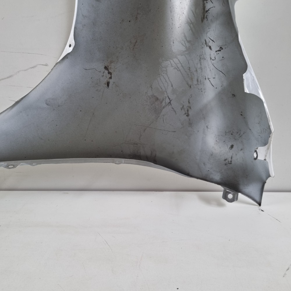 Paralama Dianteiro Do Lado Direito Toyota Hilux 2017/202 6