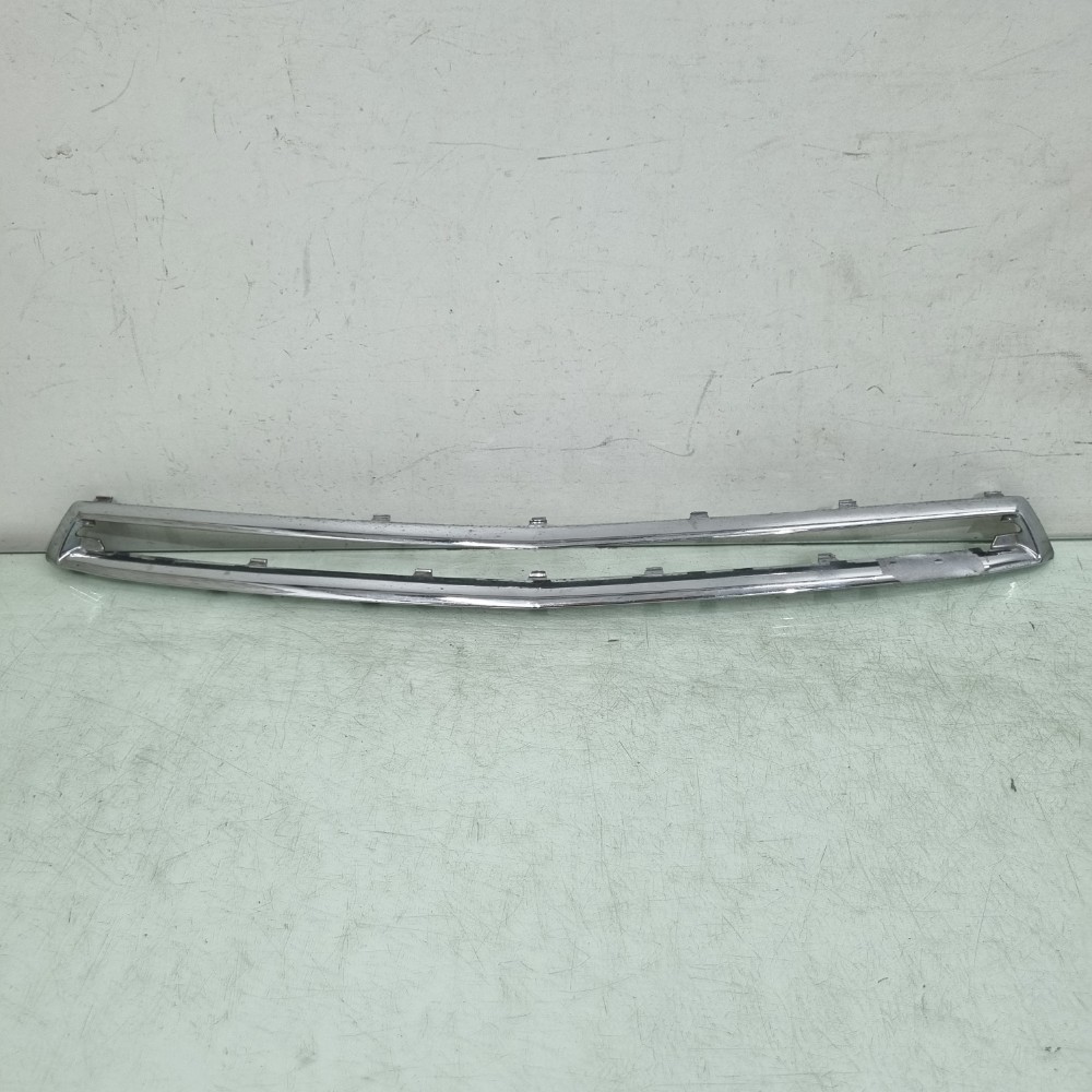 Friso Da Grade Superior Chevrolet Onix 2013/2014 Recon 1
