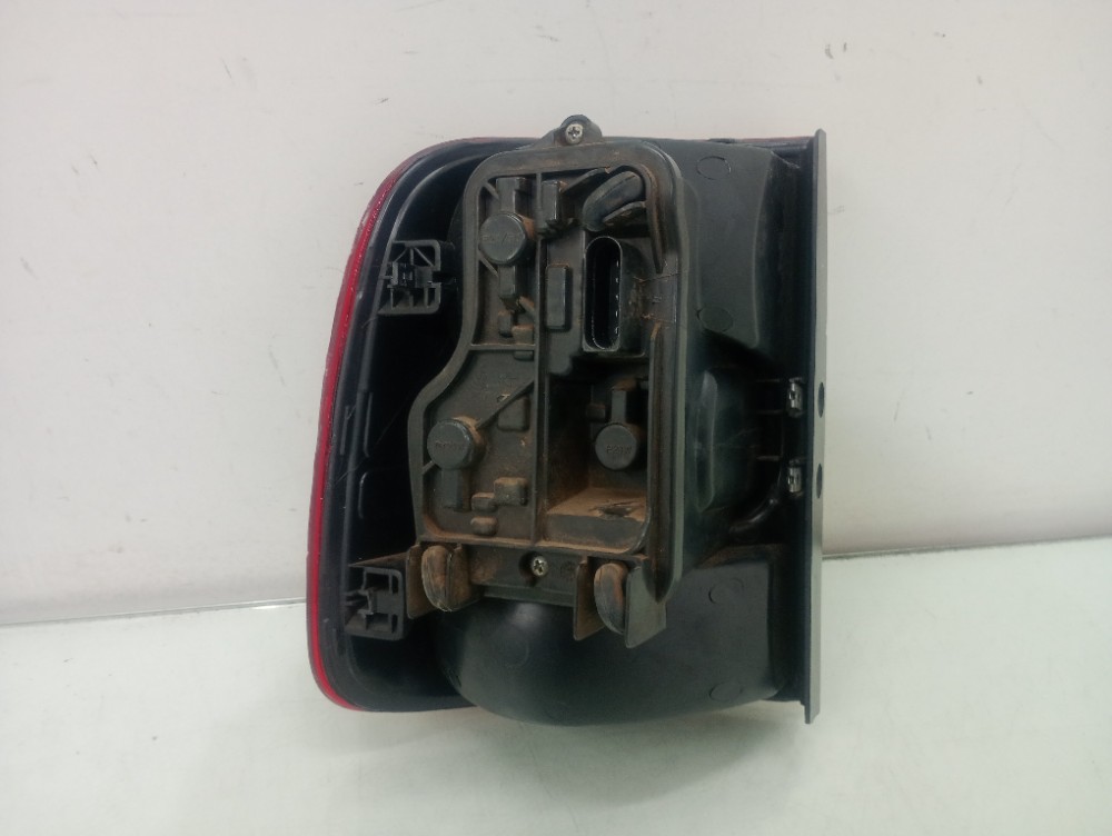 Lanterna Direita Fumê Volkswagen Saveiro G5 2010/2016 Rec 3