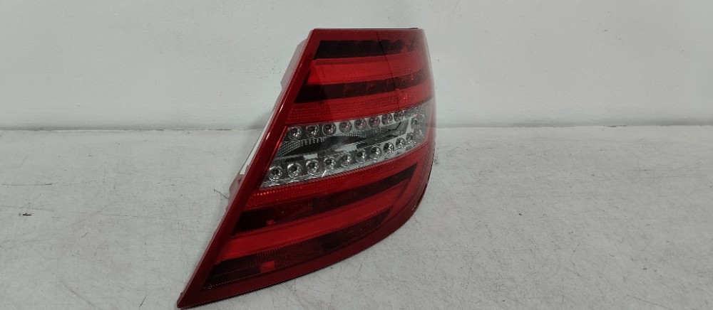 Lanterna Direita Recuperado Mercedes C180 C200 2011/2014 3