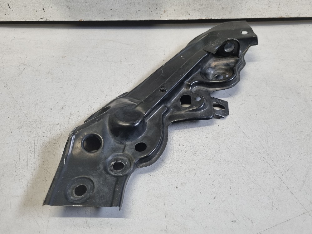 Suporte Do Farol Esquerdo Vw Polo 2017 / 2023 Semi-novo Orig 5