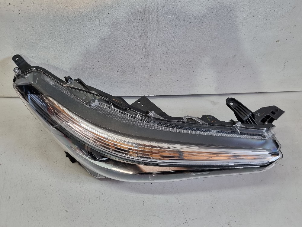 Farol Direito Do Toyota Corolla Cross 2023/2025 Recuperado Direito/passageiro 4
