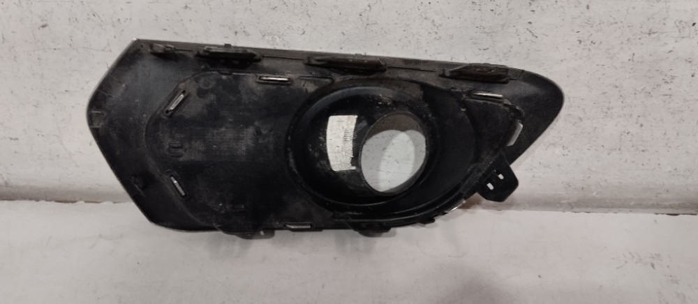 Moldura Farol Milha Esquerdo Renault Sandero 2015/2021 Usado 3