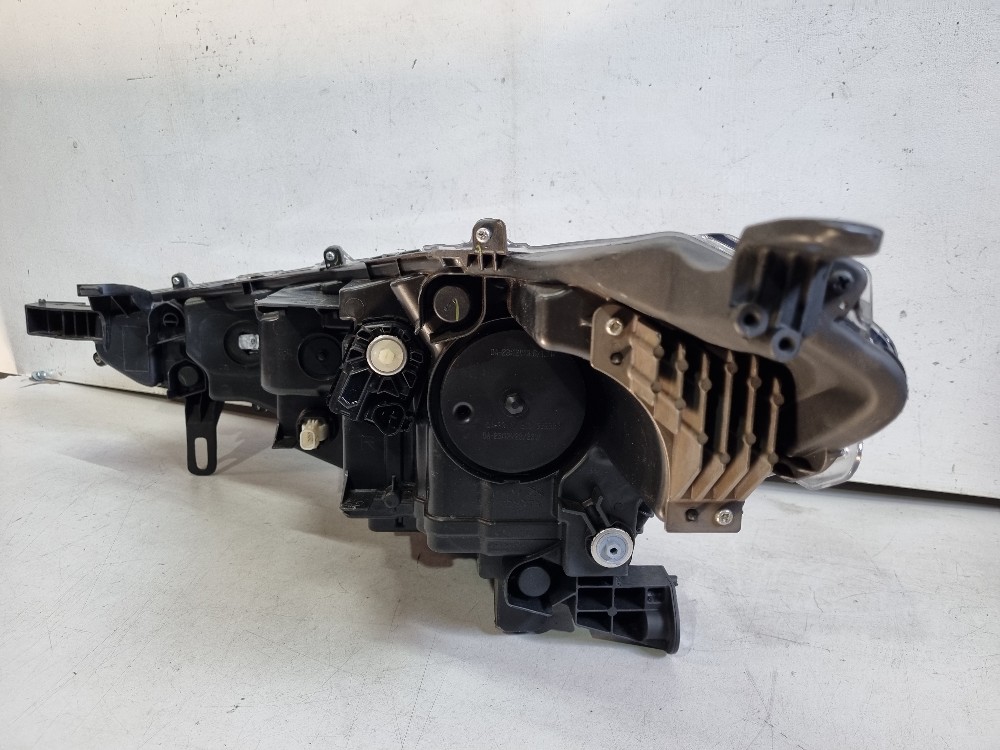 Farol Direito Do Toyota Corolla Cross 2023/2025 Recuperado Direito/passageiro 6