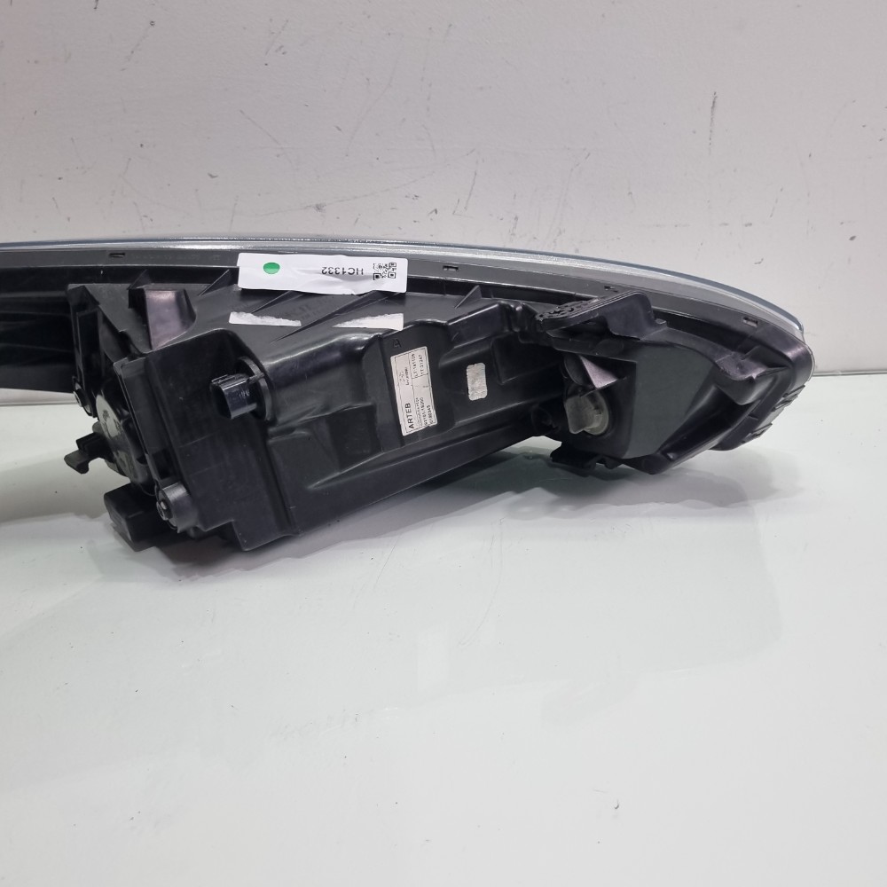 Farol Do Lado Esquerdo Hyundai Hb20x Modelos 2013/2018 Esquerdo/motorista 3