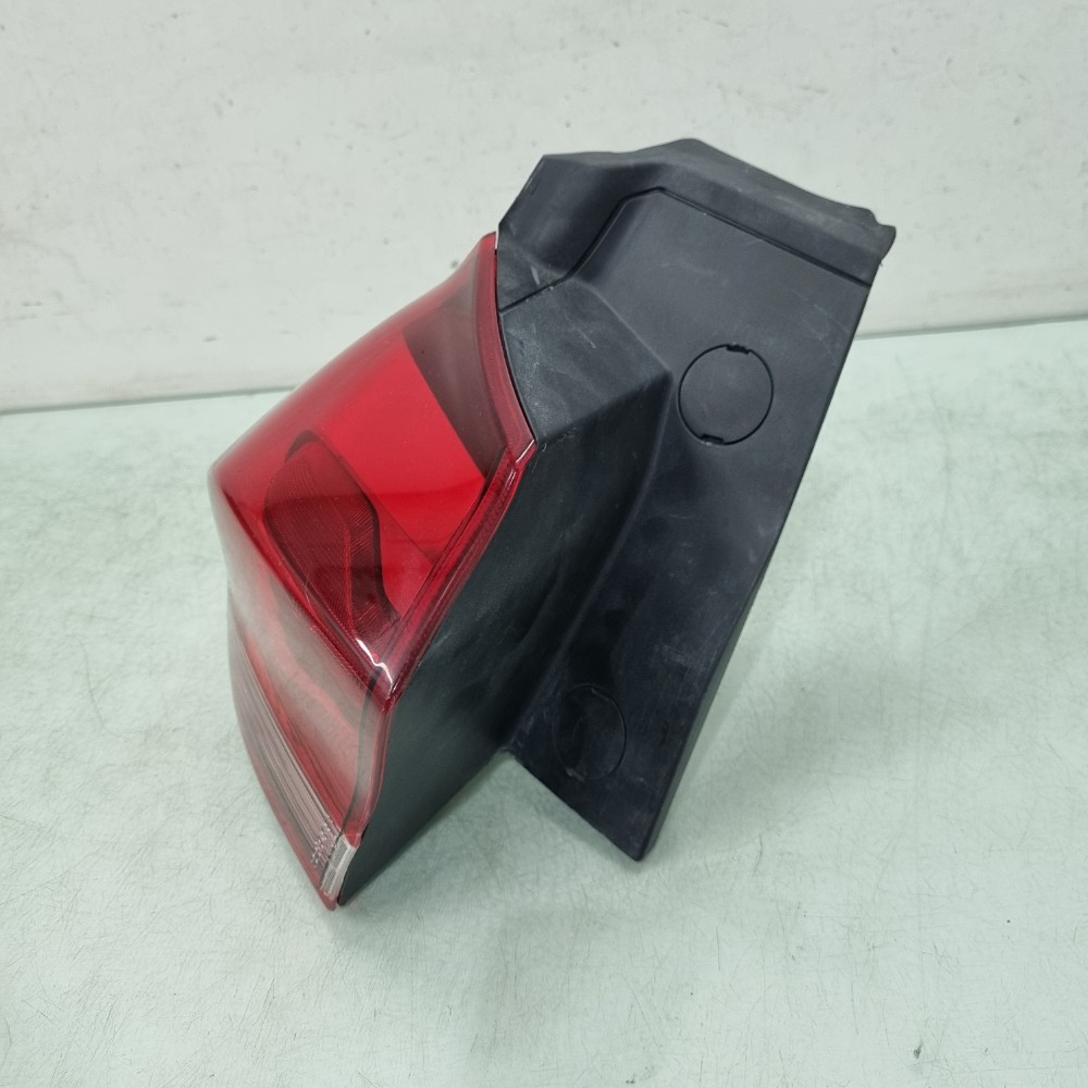 Lanterna Esquerda Sem LED Chevrolet Tracker 2020/2024 3