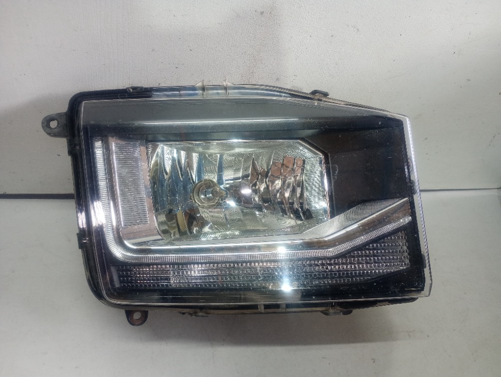 Farol Direito C Led Volkswagen Delivery 2017/2021 Recuperada Direito/passageiro 1