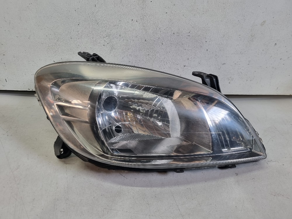 Farol Direito Fumê Chevrolet Celta 2010/2013 Direito/passageiro 1