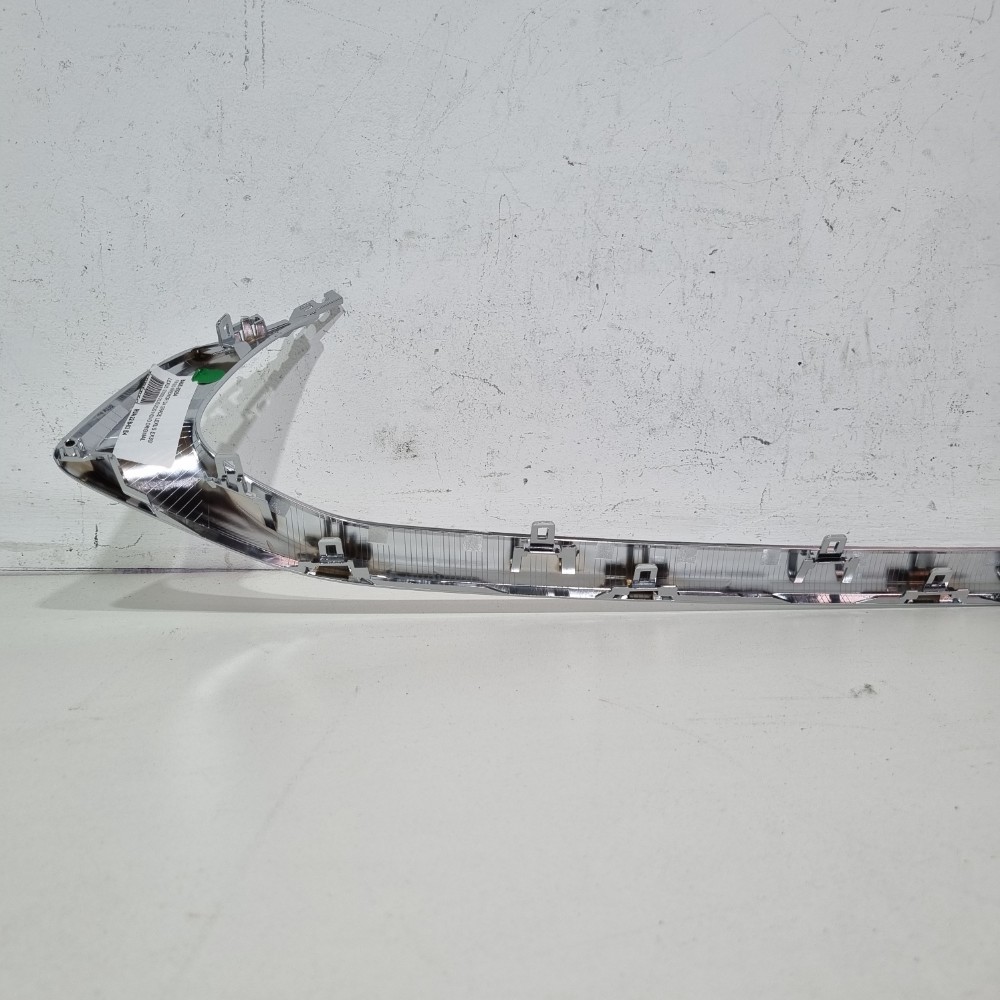 Moldura Inferior Da Grade Lexus Is300 Modelos 2020/2022 3