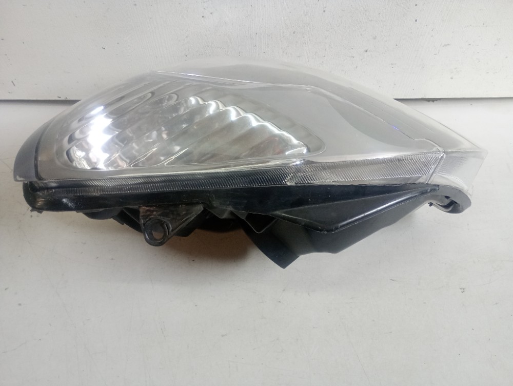 Farol Esquerdo Clio Cinza 2003/2012 Recuperado 3