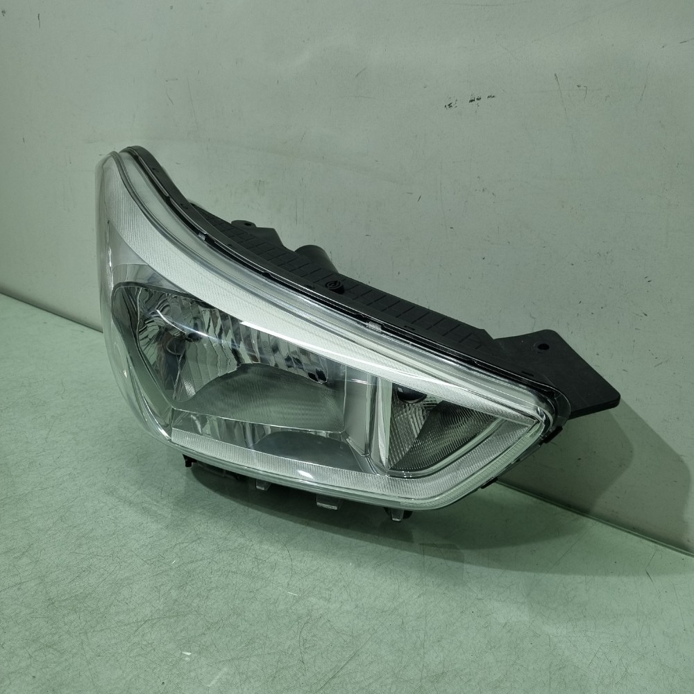 Farol Direito Hyundai Creta 2017/2021 Semi-novo 2