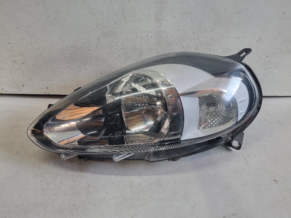 Farol Esquerdo  Fiat Punto 2013 / 2017 Recuperado Original Esquerdo/motorista 1