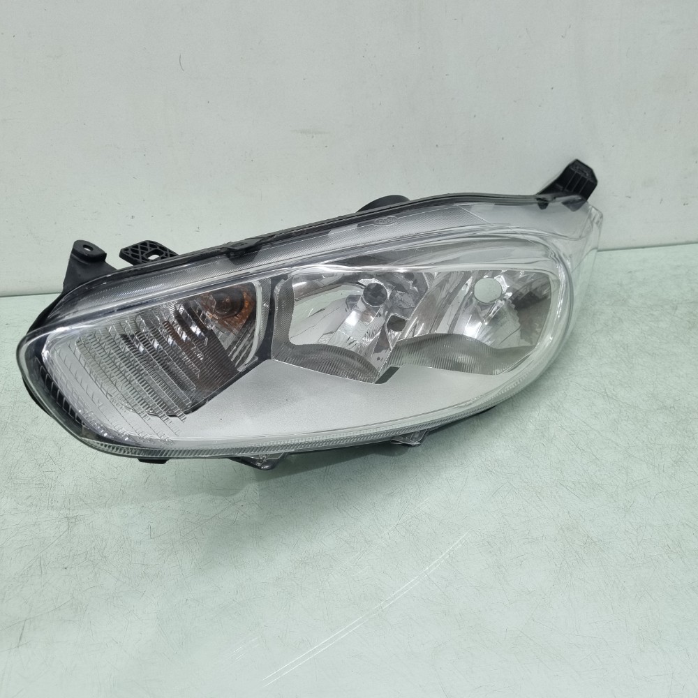 Farol Esquerdo Cromado Ford New Fiesta 2013/2018 Recuperado. Esquerdo/motorista 2