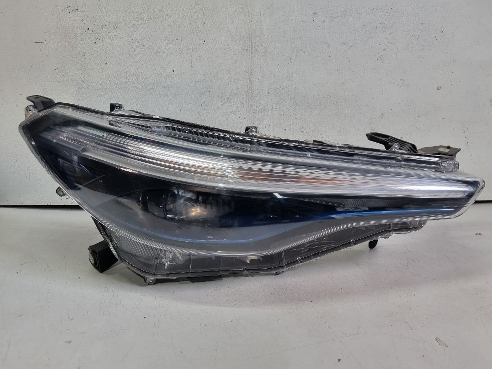 Farol Direito Friso Azul Corolla Cross 2022/2024 Recuperado. Direito/passageiro 1
