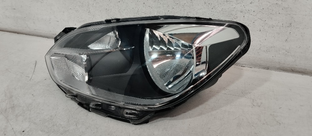 Farol Dianteiro Esquerdo Volkswagen Up! 2013/2016 Esquerdo/motorista 2