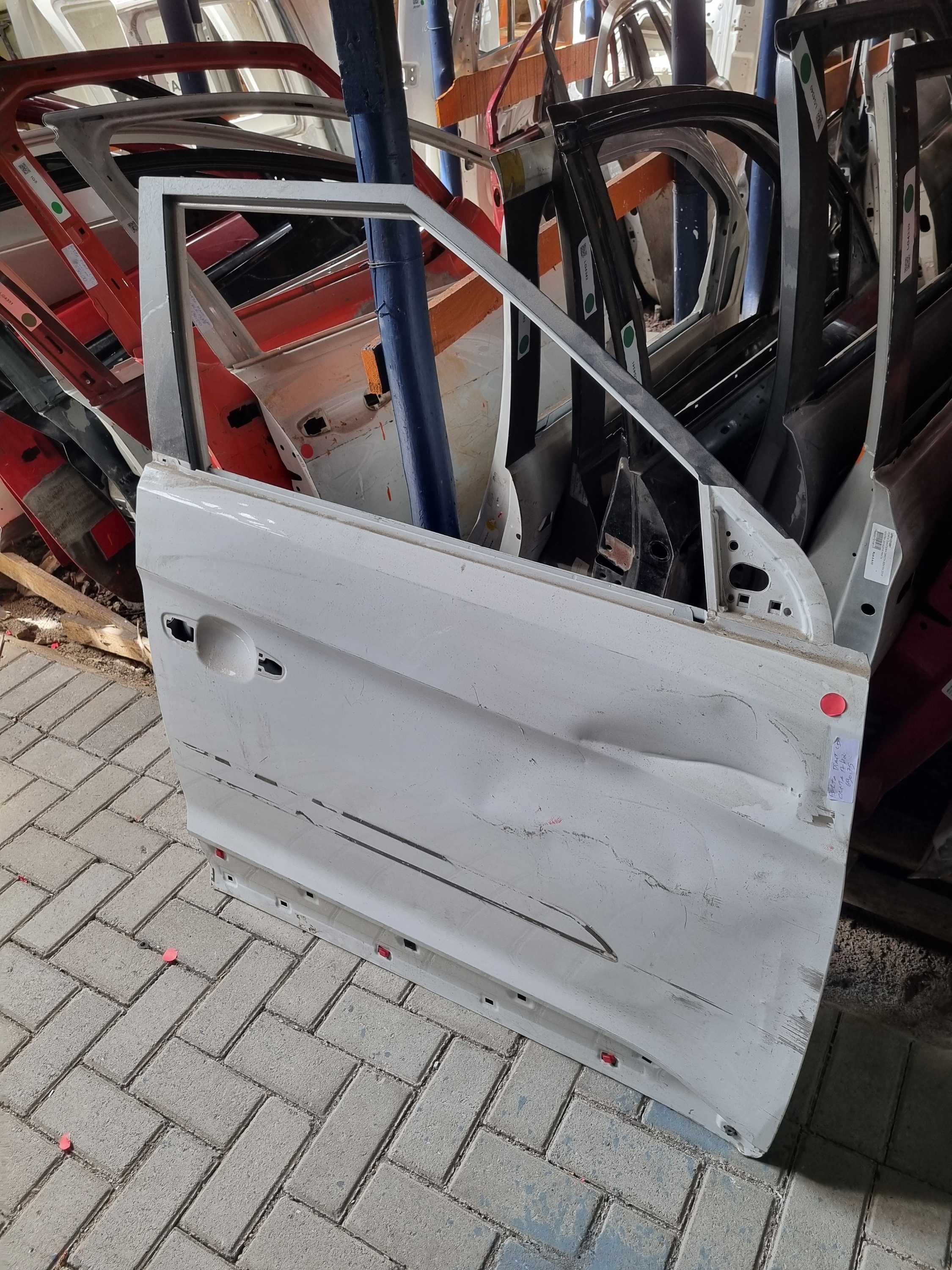 Porta dianteira lado direito Creta recuperada 2016/2024 1