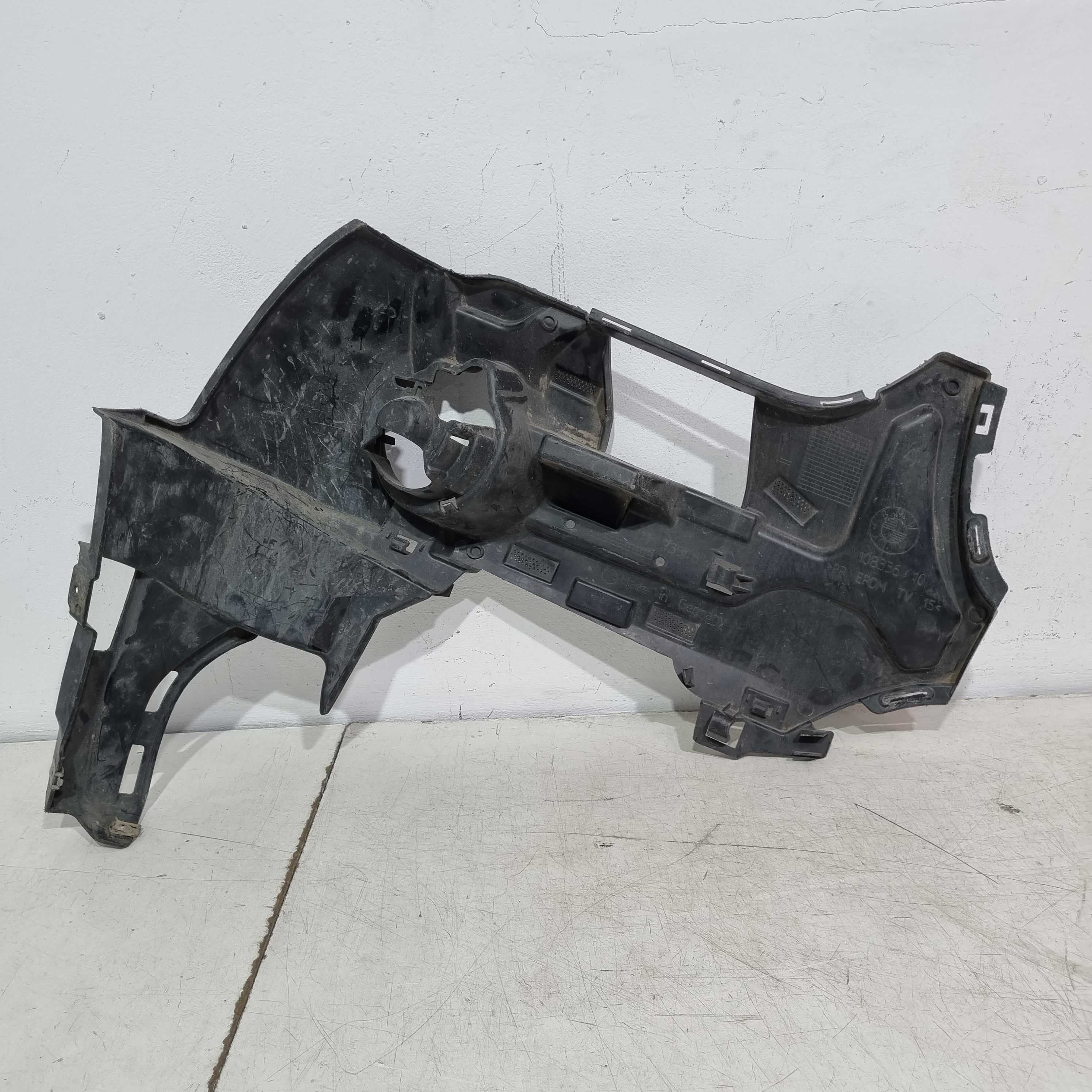 Moldura Do Farol De Milha Bmw X1 Modelos 2014/2019 Esquerdo 2