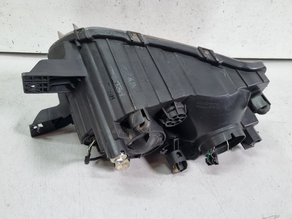 Farol Esquerdo Inferior Renault Kwid 2022 / 2025 Recuperado. 9