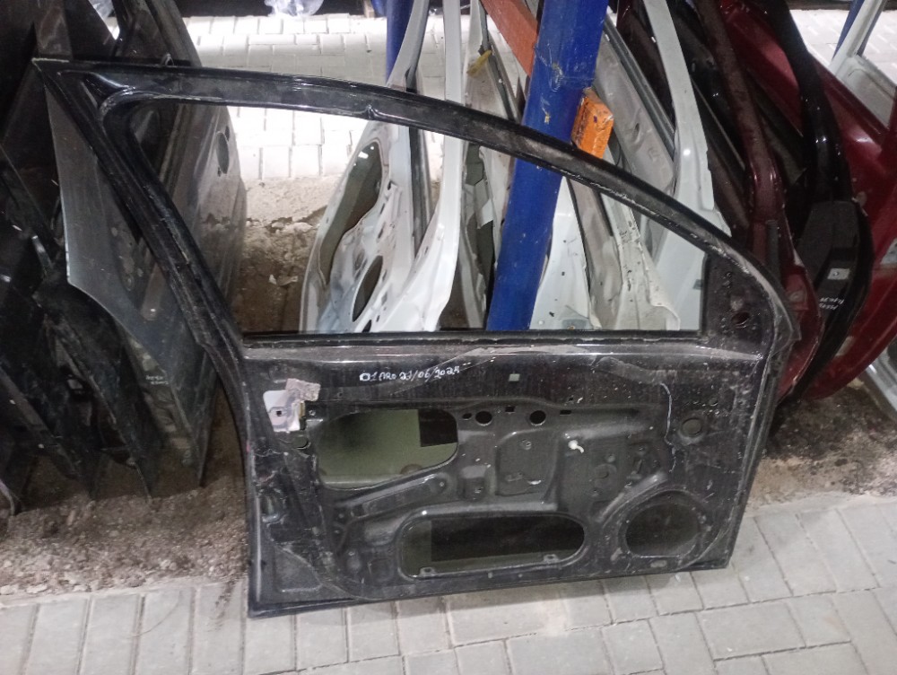Porta Dianteira Esquerda Chevrolet Corsa Montana 2003/12 Rec 1