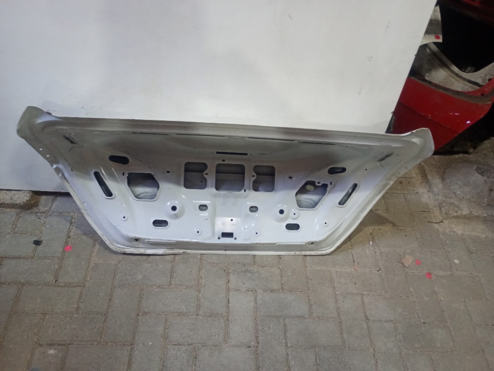 Tampa traseira honda Civic recuperada 17/21 4