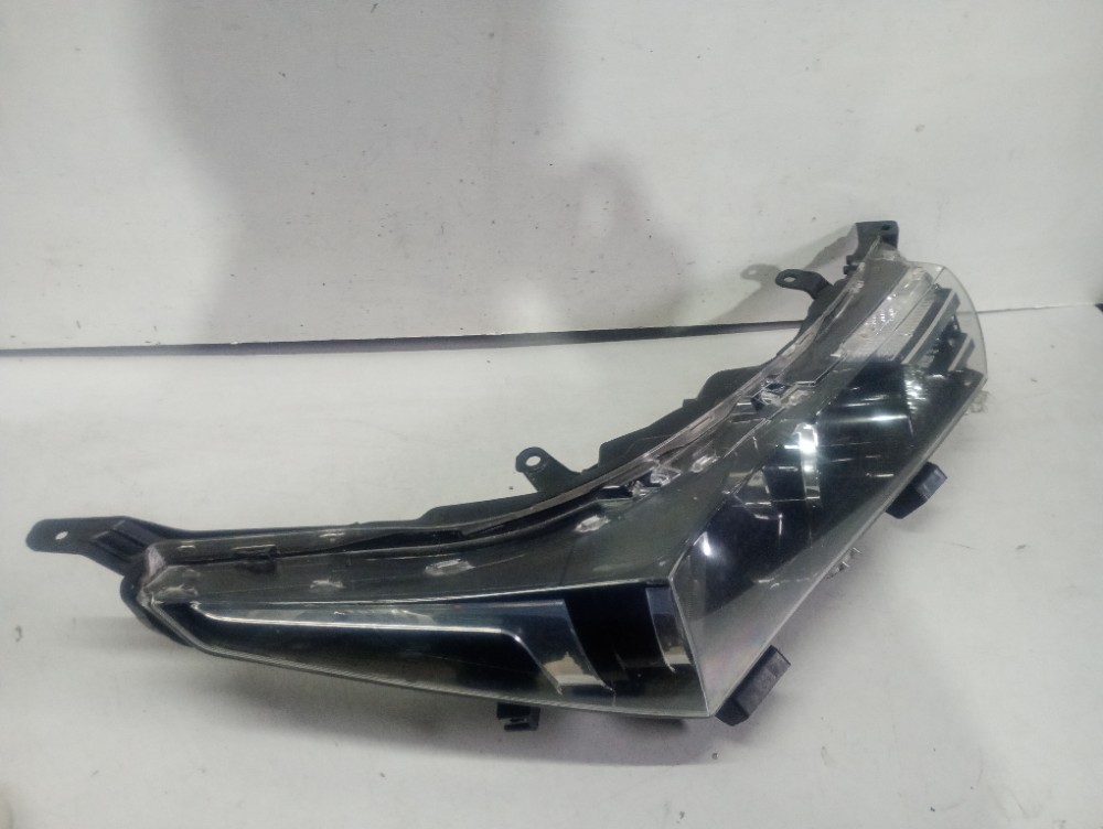 Farol Dianteiro Direito Toyota Corolla 2015/2018 Direito/passageiro 2