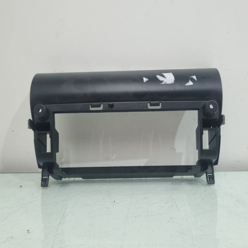 Moldura Do Gps Peugeot 208 Modelos 2013/2018