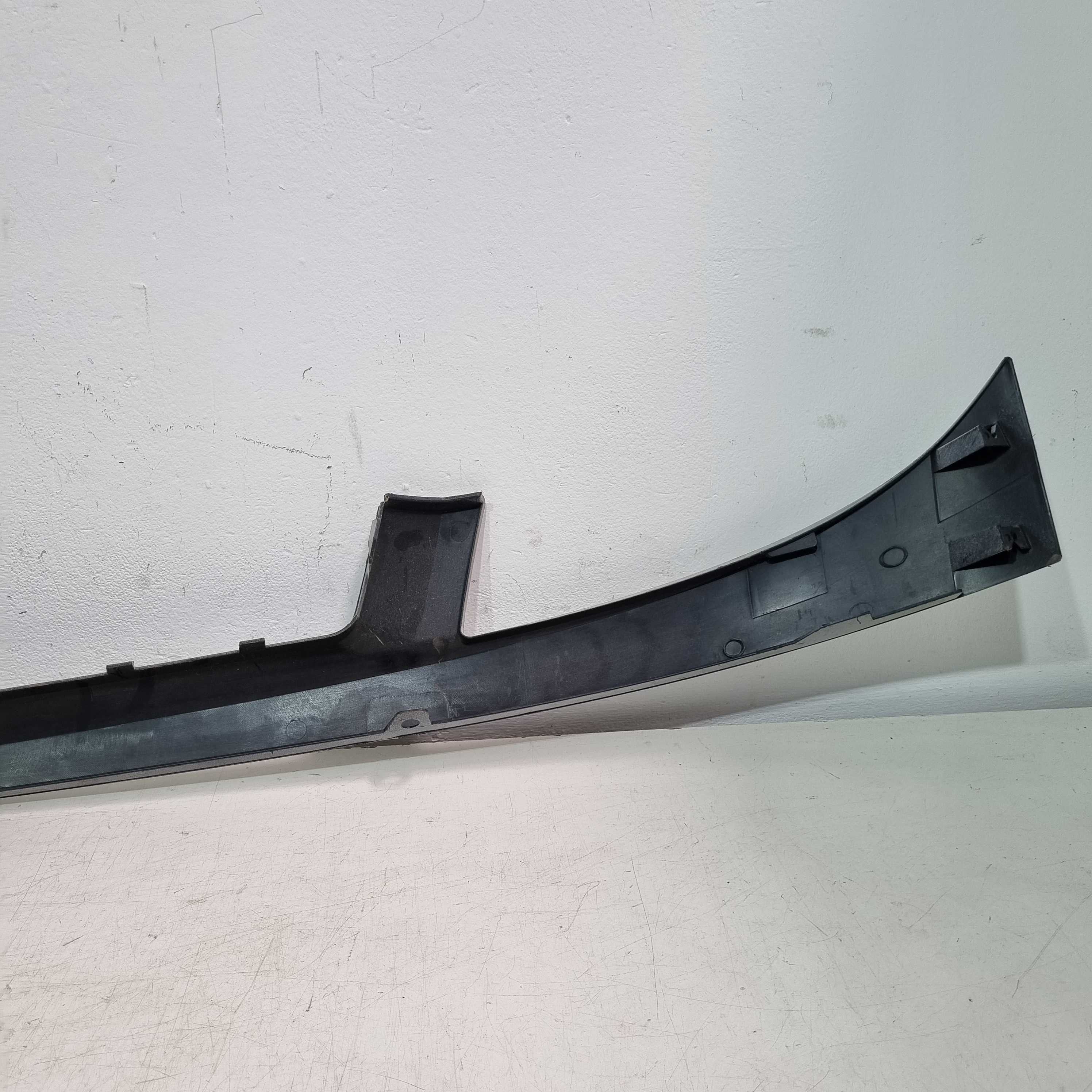Moldura Da Grade Superior Renault Kangoo Modelos 2009/2014 5